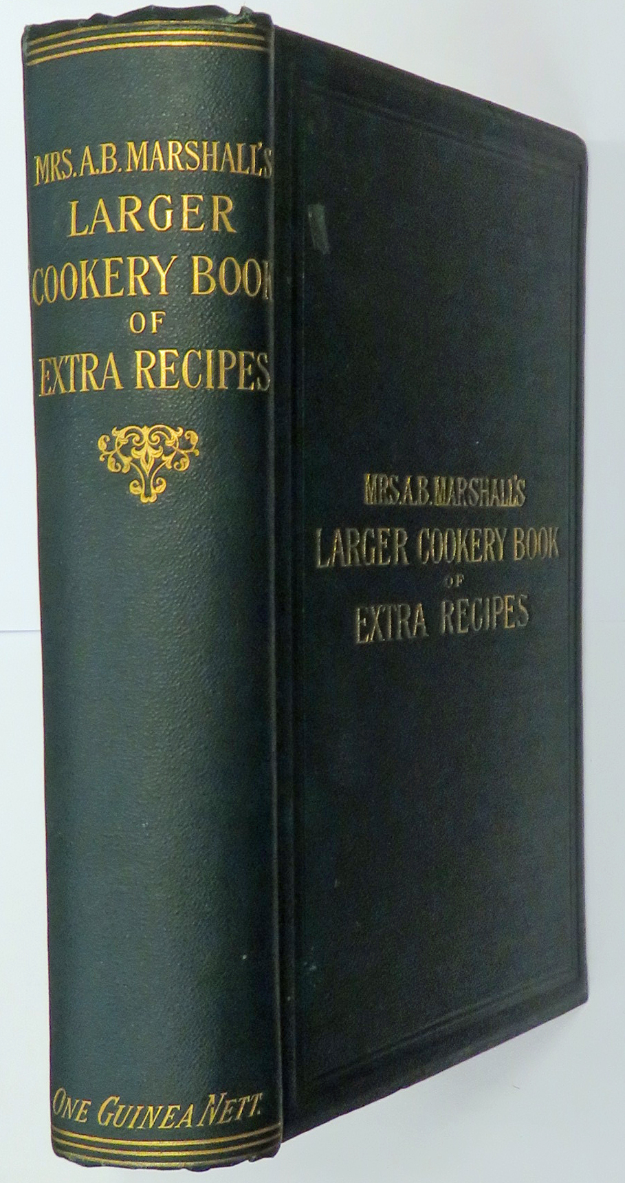 Mrs A. B. Marshall's Larger Cookery Book of Extra Recipes