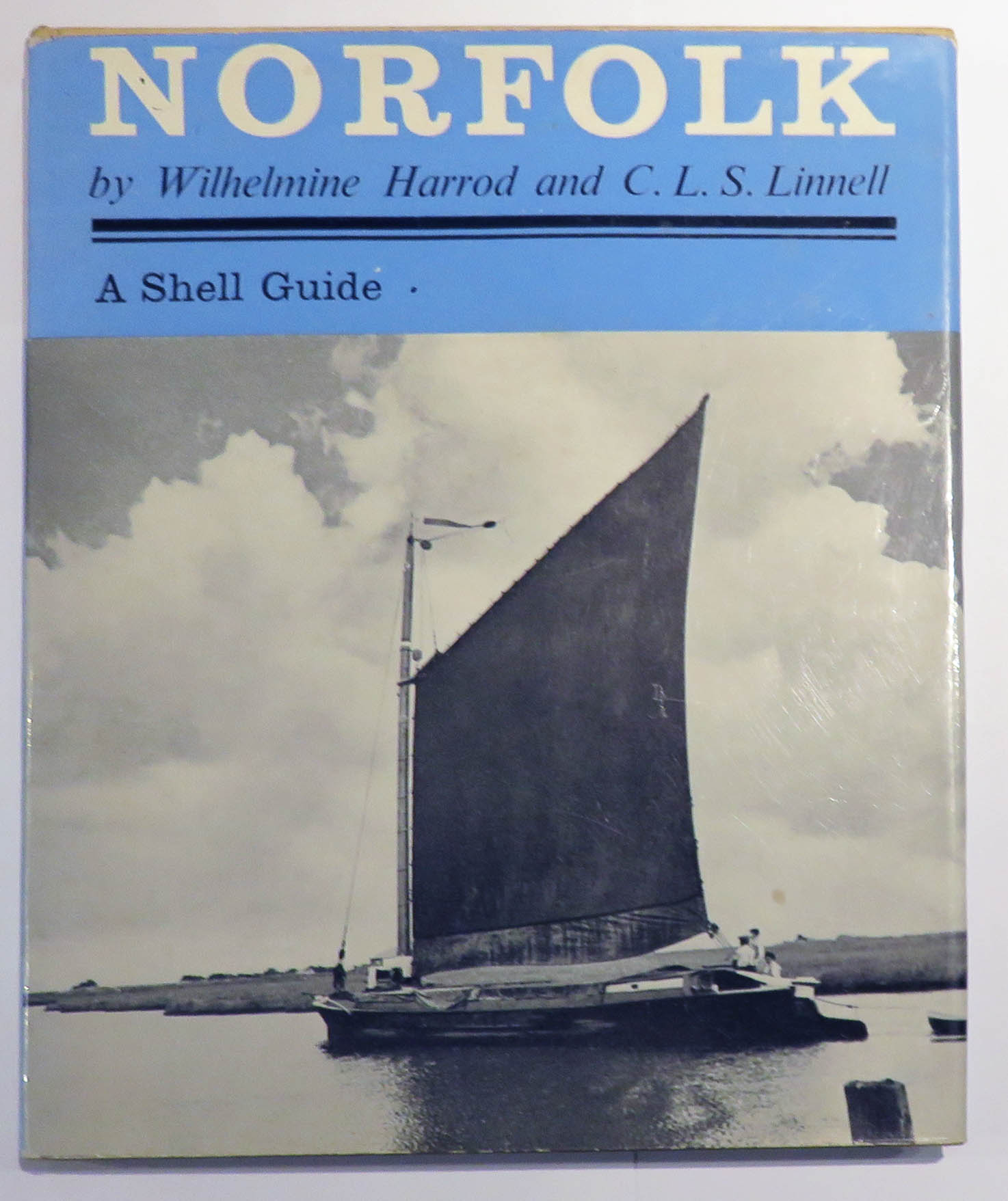 A Shell Guide to Norfolk 