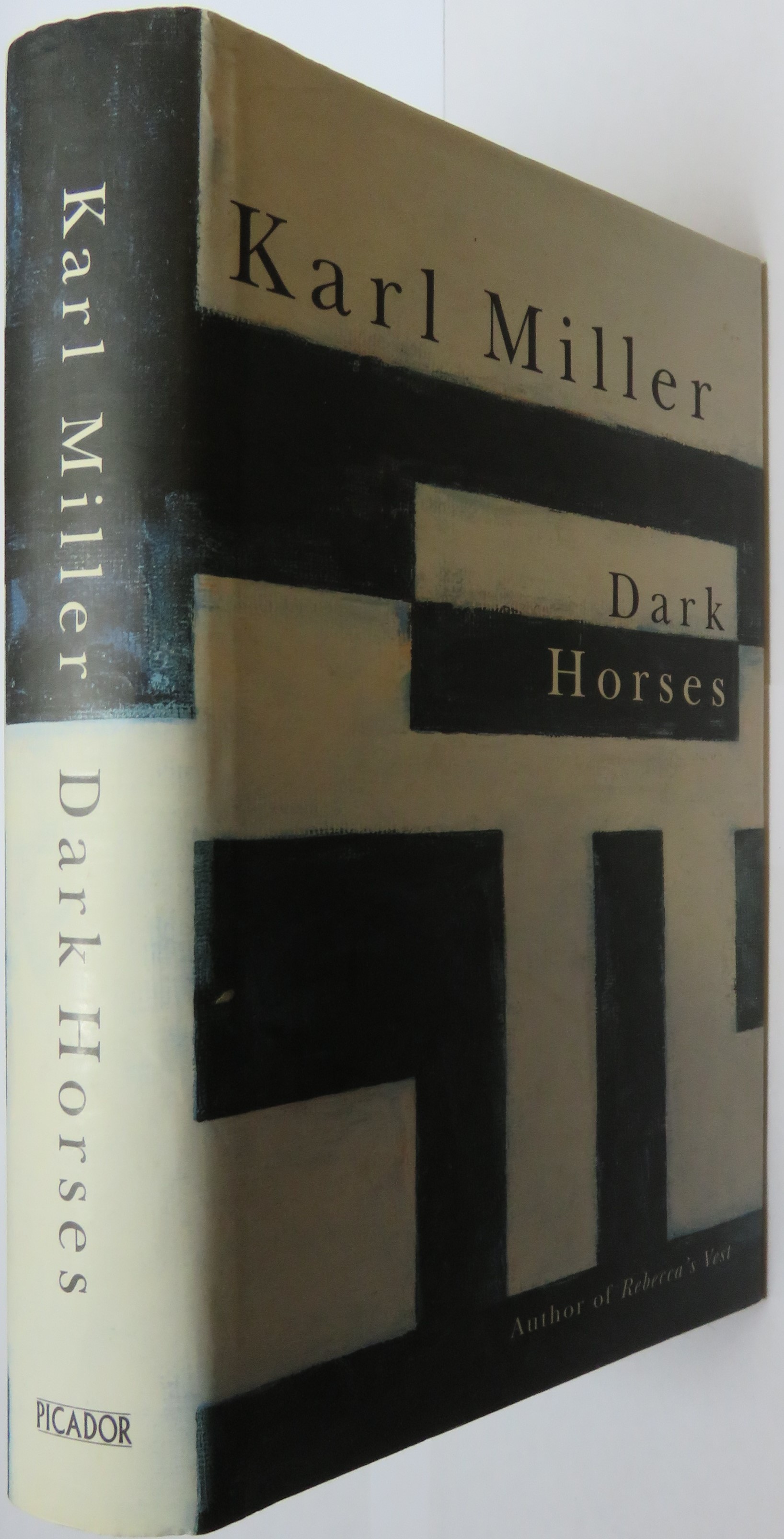 Dark Horses: An Experience of Literary Journalism