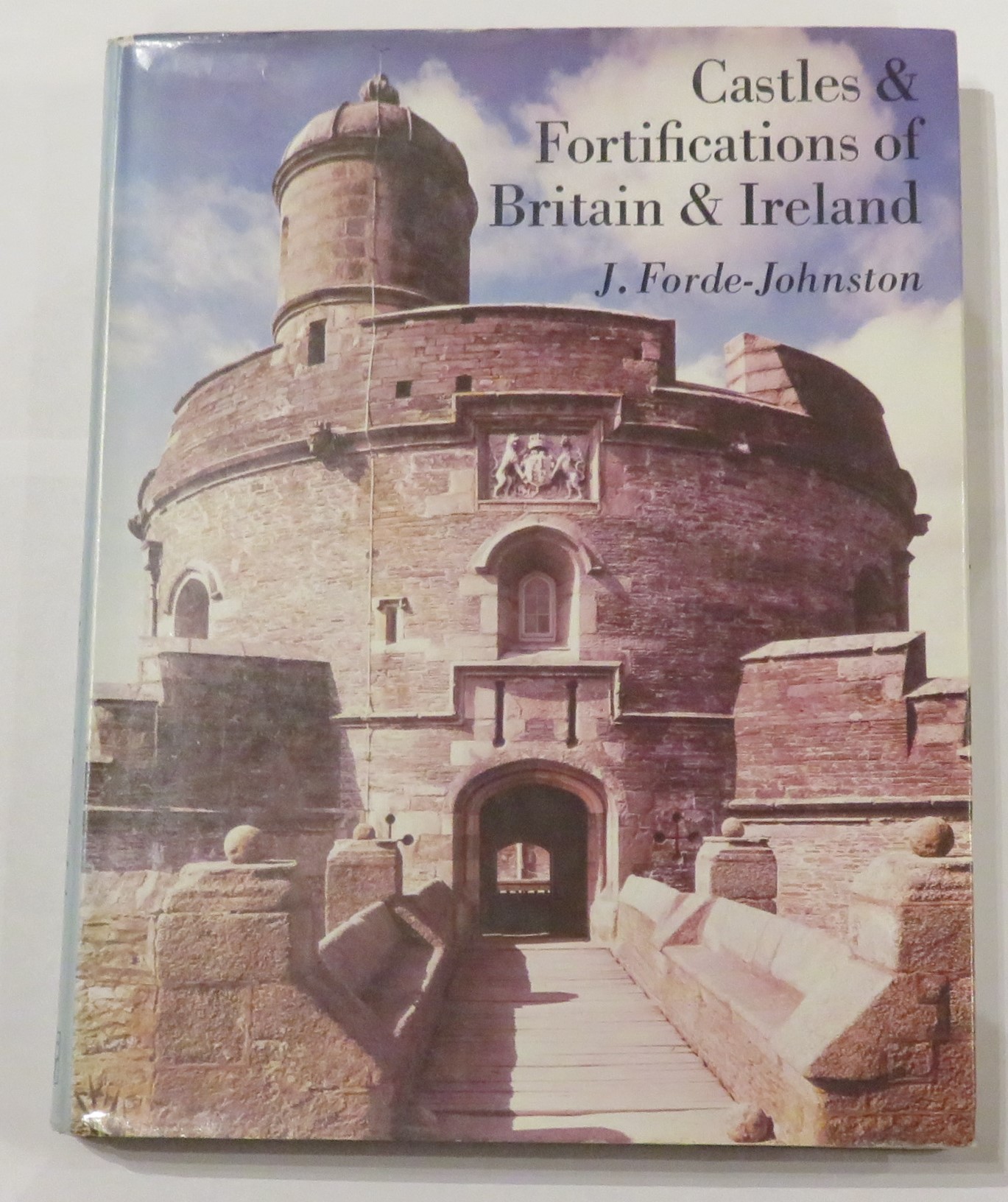 Castles & Fortifications of Britain & Ireland