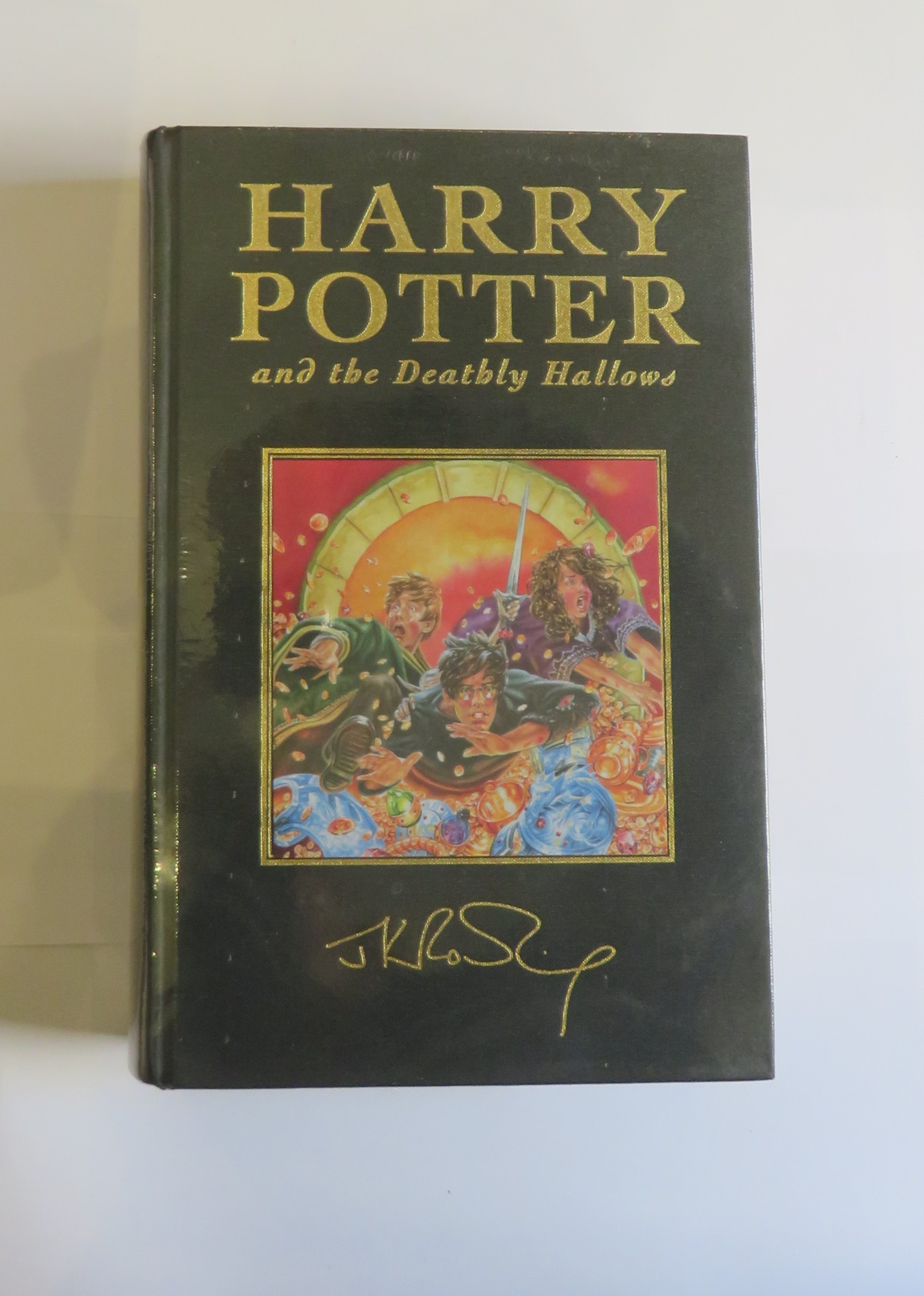 Harry Potter and the Deathly Hallows DELUXE FIRST EDITION