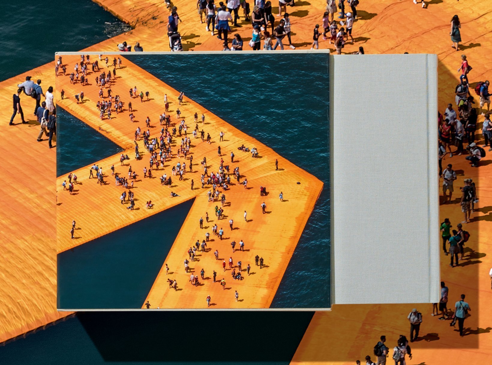 TASCHEN Christo and Jeanne-Claude. The Floating Piers