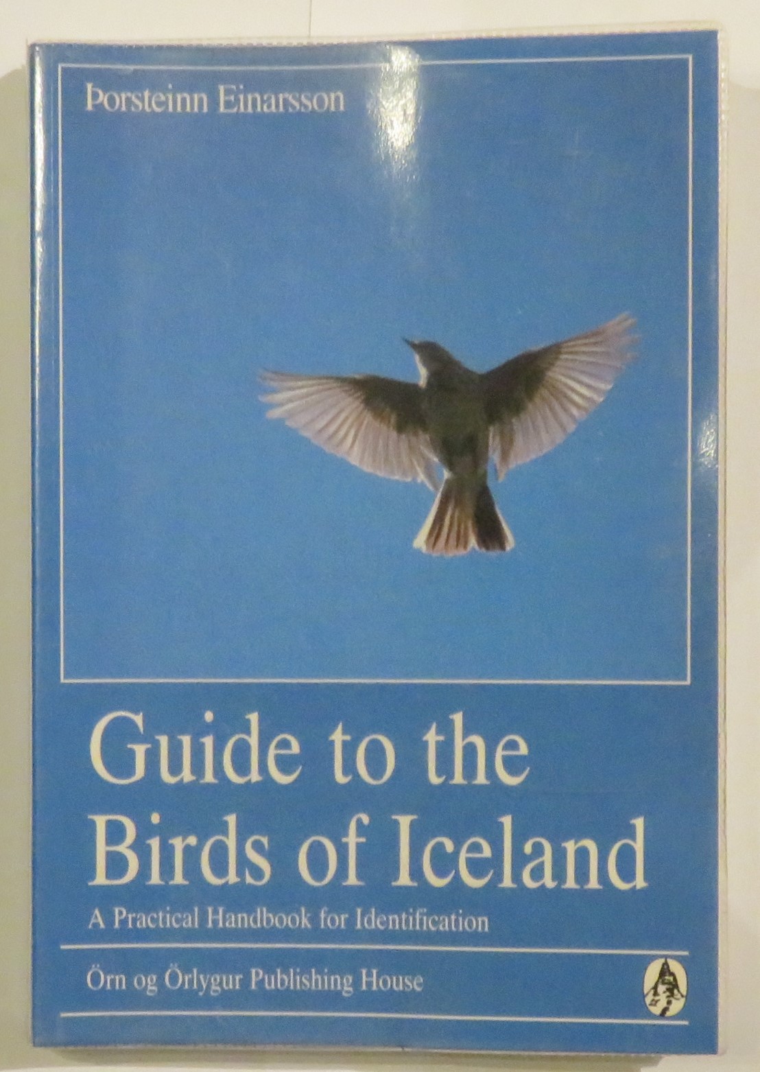 Guide to the Birds of Iceland: A Practical Handbook for Identification